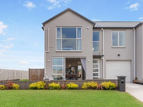 16 Kapia Drive, Takanini