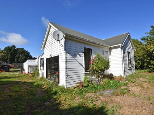700 Bluff Highway, Clifton