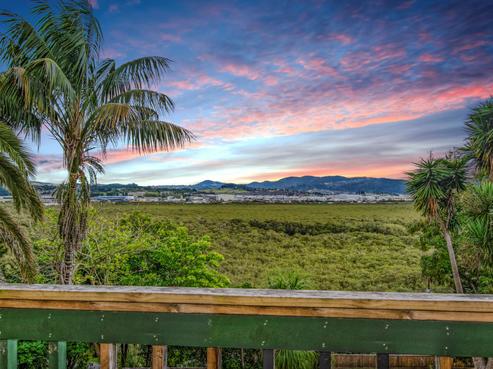 15 Waimahanga Road, Onerahi