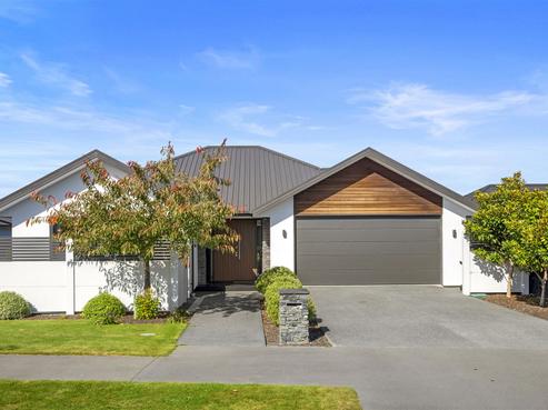 12 Bronco Drive, Aidanfield