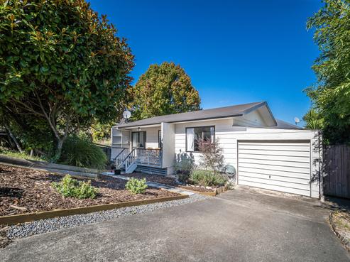 1/18 Arapiki Road, Stoke