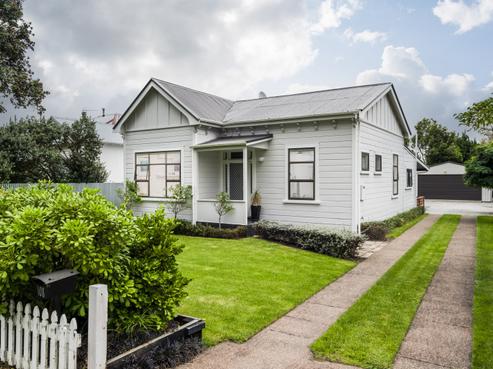 108 Russell Street, Whataupoko