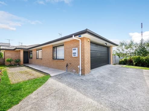 326 Triangle Road, Massey