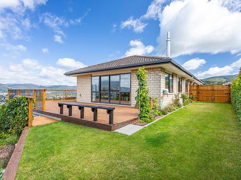 45 Percy Kinsman Crescent, Riverstone Terraces