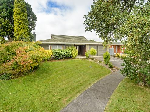 59 Terry Crescent, Milson