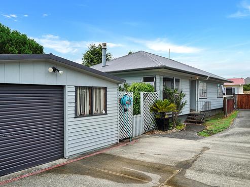 1/20 Mile Place, Henderson