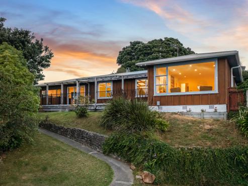 18 Fincham Road, Raumati Beach