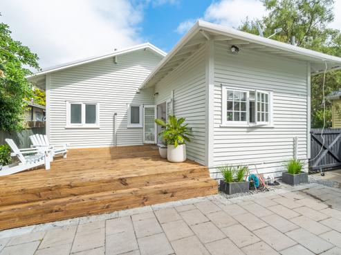 1 Heath Grove, Waiwhetu