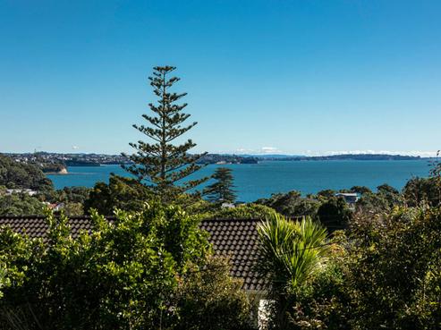 1/164 Beach Road, Campbells Bay