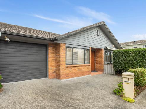 11/1 Piriti Drive, Te Atatu Peninsula