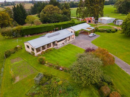 227 Landsborough Road, Fairview