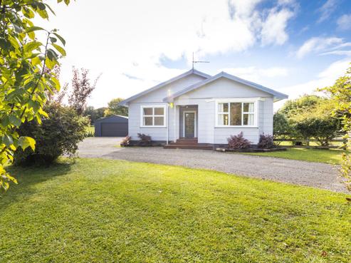 2079 Kimbolton Road, Cheltenham