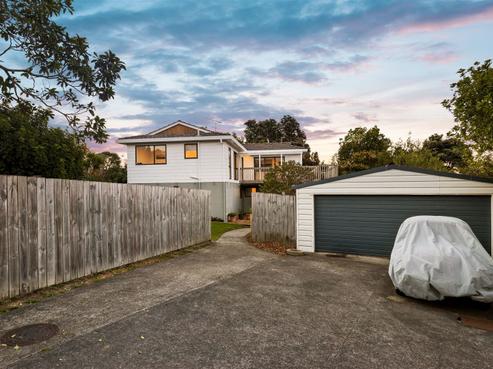 11 Ebony Place, Massey
