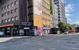 Victoria Retail with Excellent Exposure