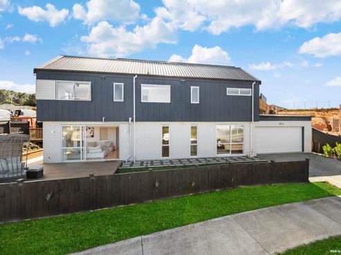 44 Celestial Crescent, Orewa