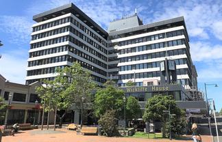 198m2 Offices 
