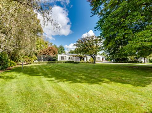 32 Saint Andrews Road, Havelock North