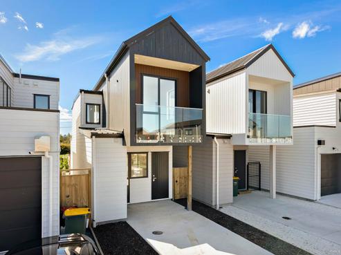 16 Taiaha Street, Papakura