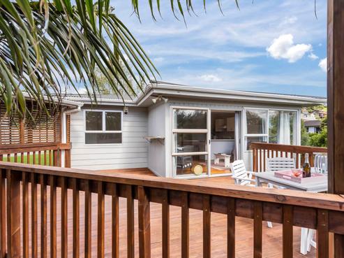 2/69 Awaroa Road, Helensville