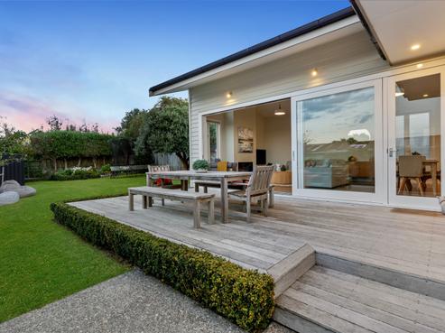 17 Seacombe Road, Point Chevalier