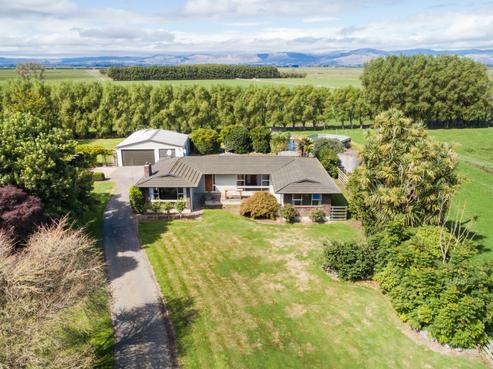 225 Hoihere Road, Tiakitahuna