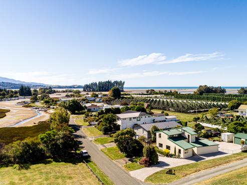 8 Wharf Road, Motueka