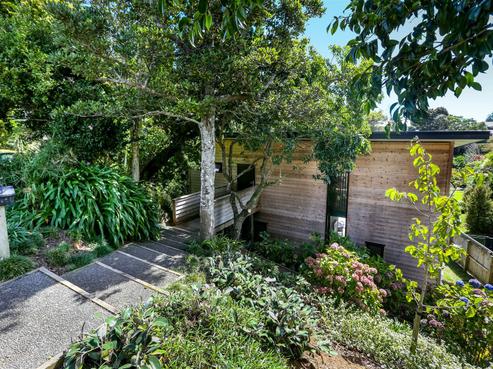 8 Torbay Street, Brooklands