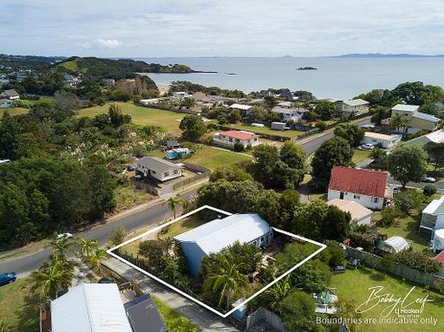 10 Paradise Road, Coopers Beach