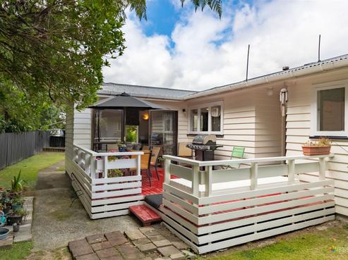 42 Sunshine Crescent, Kelson