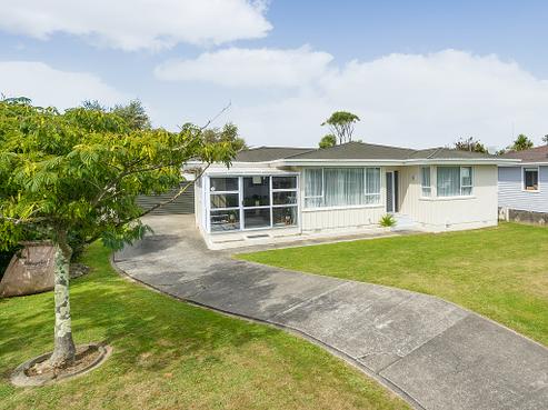 44 Holdsworth Avenue, Milson