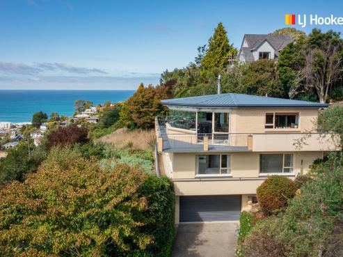 167 Easther Crescent, Kew
