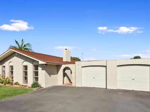 12 Chequers Avenue, Chartwell