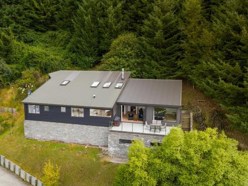31 Dart Place, Fernhill/Sunshine Bay
