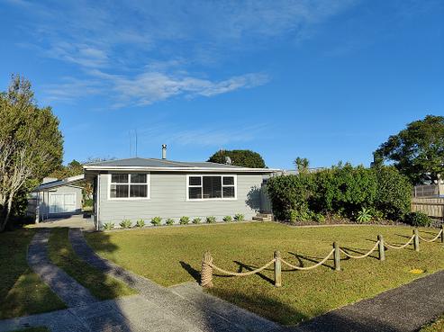 227 Chartwell Avenue, Whangamata