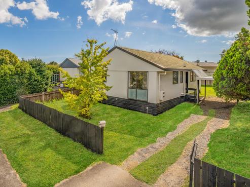 2 Cameron Place, Ranui