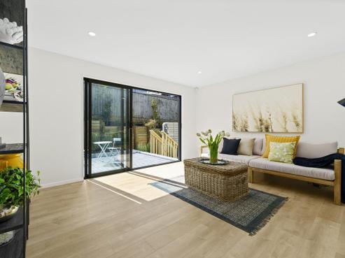 2/26A Hayr Road, Three Kings