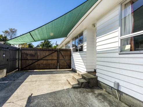 29B Shanly Street, Brown Owl