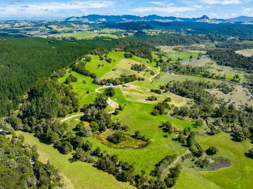 338 Brewer Road, Poroti
