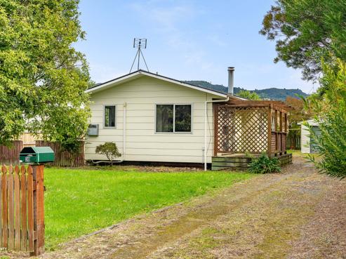 38 Waite Street, Featherston