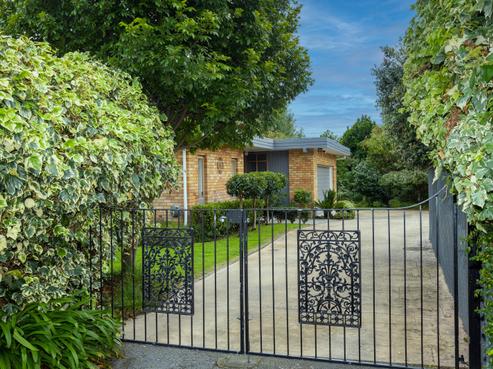 8 Ngarimu Crescent, Taradale