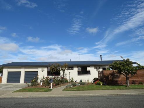 153 Cunningham Crescent, Grasmere