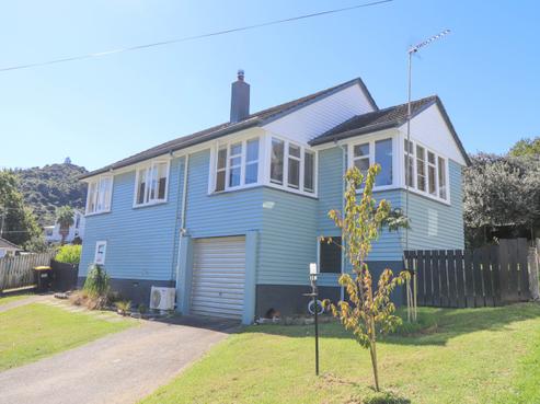 818 Mount Pleasant Road, Thames