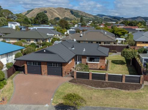 3 Balmerino Grove, Waikanae