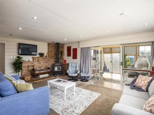 27 High Street East, Waitara