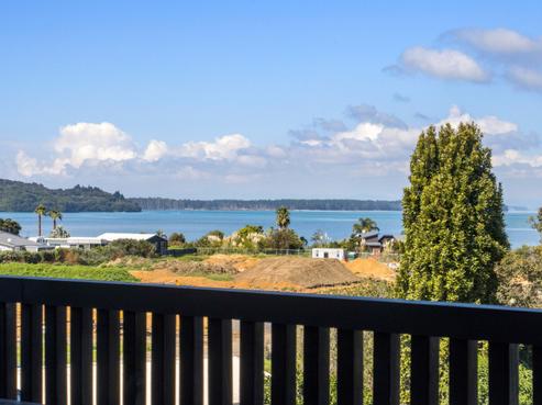 134 Athenree Road, Athenree