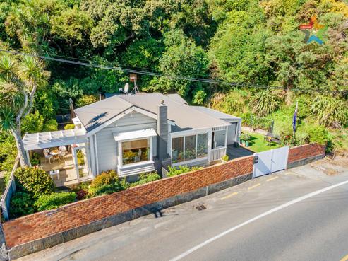 409 Marine Drive, Charteris Bay