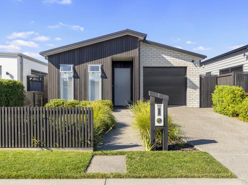 8 Alker Road, Chartwell
