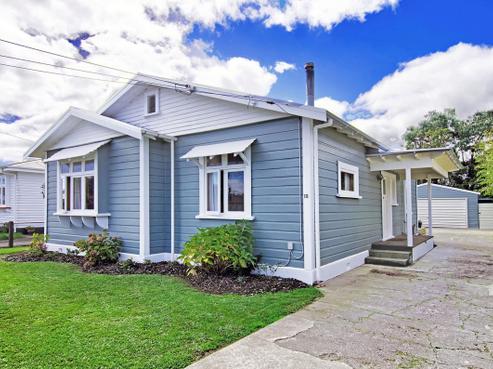 18 Cambridge Terrace, Masterton