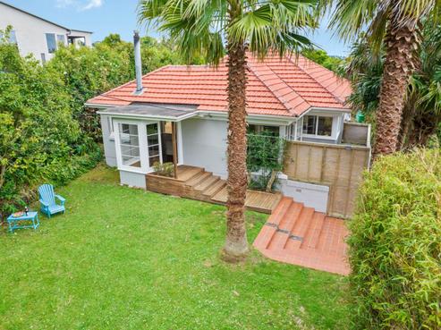279 Titirangi Road, Titirangi