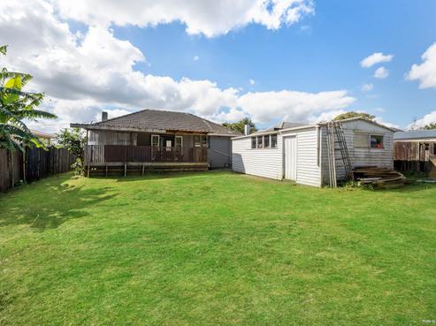 27 Waimate Street, Otara
